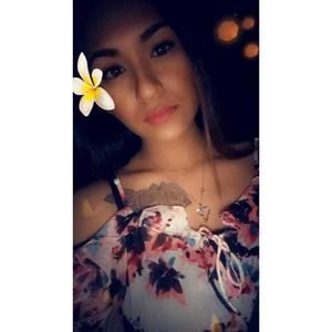 Meet your Posher, Isabel